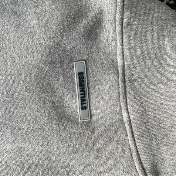 Fear Of God Essentials Quarter Zip Sweater-M - Picture 5 of 9